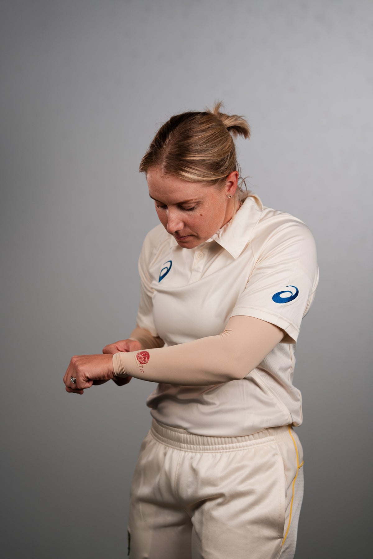 SP Cricket - Performance UV Sleeves [Beige]